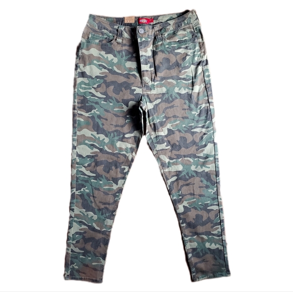 NWT Dickies Junior Camouflage High Rise  pants - Picture 1 of 5